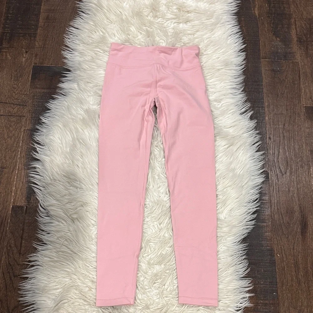Trendy Pink Active Leggings